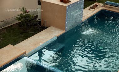 Casa en Venta con Alberca en Balcones de La Calera