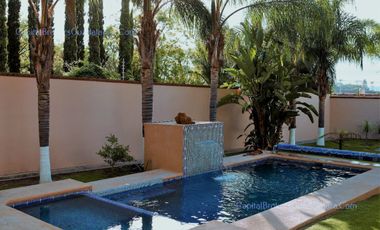 Casa en Venta con Alberca en Balcones de La Calera