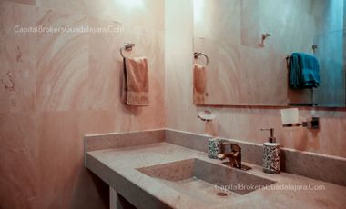 Casa en Venta con Alberca en Balcones de La Calera