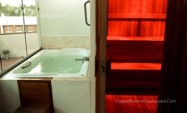 Casa en Venta con Alberca en Balcones de La Calera