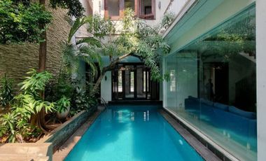 RUMAH at Jl PANGLIMA POLIM, PANGPOL, KEBAYORAN BARU, JAKSEL