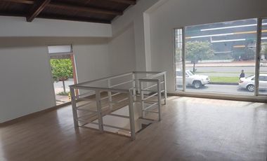 APARTEMEN BASSURA CITY FURSNISHED CANTIK DAN RAPI TIDAK PERNAH DI