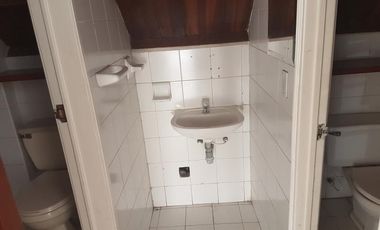 APARTEMEN BASSURA CITY FURSNISHED CANTIK DAN RAPI TIDAK PERNAH DI