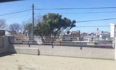 Casa para 2 Familias en venta en Gerli Este