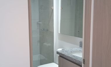 apartamento en arriendo en urb. varsovia. Cod A6739201