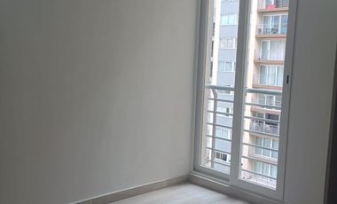 apartamento en arriendo en urb. varsovia. Cod A6739201