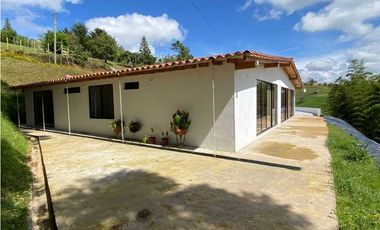 Finca En Marinilla Vereda La Esmeralda