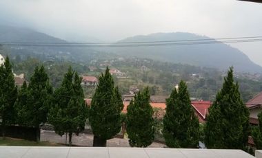 DIJUAL MURAH VILLA VANDA TRAWAS .dgn view gunung yg sangat EXCOTIC sekali