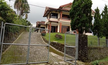 DIJUAL MURAH VILLA VANDA TRAWAS .dgn view gunung yg sangat EXCOTIC sekali
