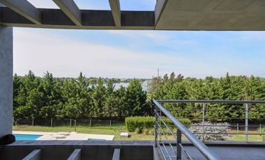 DIVINO 2 amb con balcón terraza, parrilla y espectacular vista al Lago Central de Nordelta