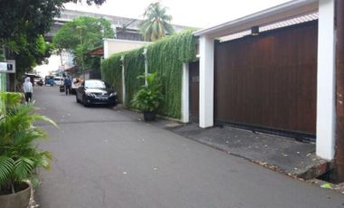 Rumah Swimming Pool Prapanca Kebayoran Baru Jakarta Selatan