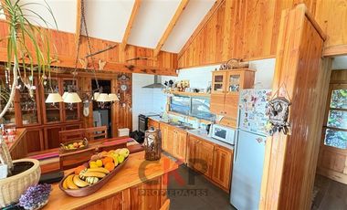 Espectacular casa en CONDOMINIO de 4 dorm. en Pucón