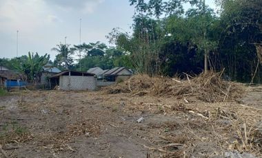 Rumah Desain Cantik Tepi Jalan, Perdana di KOTA CANDI