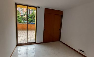 apartamento en arriendo en bosques de zuñiga. Cod A513406