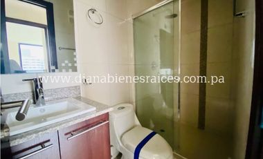 Se vende apartamento en Condado del Rey