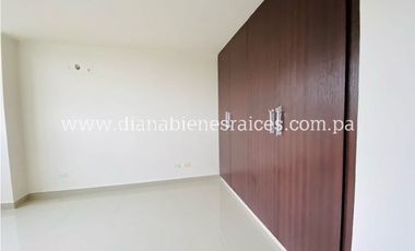 Se vende apartamento en Condado del Rey