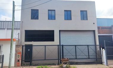 Galpón 570m2 s/Lote 10x50 Zona Industrial