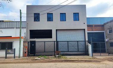 Galpón 570m2 s/Lote 10x50 Zona Industrial