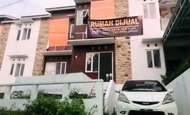RUMAH CANTIK SIAP HUNI 2LANTAI DAERAH PEMDA KULON PROGO