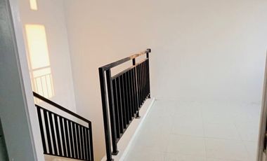 RUMAH CANTIK SIAP HUNI 2LANTAI DAERAH PEMDA KULON PROGO