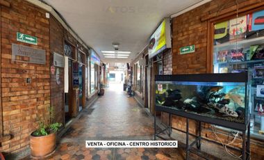 oficina en venta en cc 450 aÑos - centro. Cod V4915