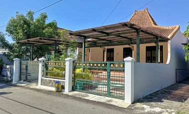 Rumah Dalam Benteng Kecamatan Keraton Akses Bagus