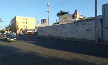 Casa en esquina propia para comercio