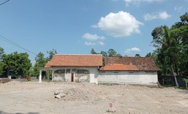 RUMAH CANTIK MODERN - MANGKU JALAN ASPAL Di Prambanan Dekat Exit Toll Prambanan