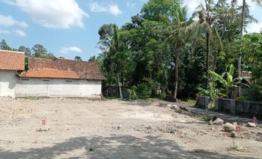 RUMAH CANTIK MODERN - MANGKU JALAN ASPAL Di Prambanan Dekat Exit Toll Prambanan