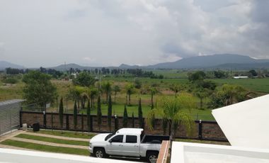 CASA DE CAMPO EN VENTA HUAXTLA