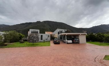 casa en venta en la calera. Cod V4294