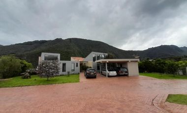 casa en venta en la calera. Cod V4294