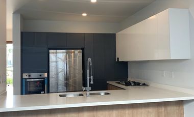 CASA RESIDENCIAL EN VENTA CON ROOF GARDEN