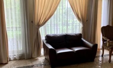 Disewakan Rumah Fountainblue Bsd City Lokasi Nyaman Strategis Dilengkapi Clubhouse Bagus