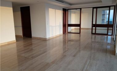 SE ALQUILA APARTAMENTO DE LUJO EN SANTA MARIA LINEA BLANCA