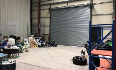 Alquilo galera en tocumen 125mts $ 1100