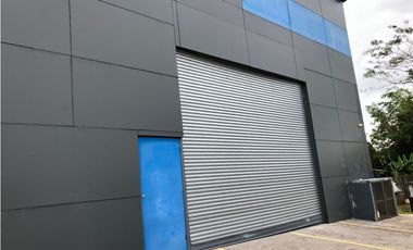 Alquilo galera en tocumen 125mts $ 1100