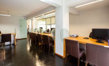 Atención Inversionistas!!Estupendo Local Comercial con renta vigente en el Golf