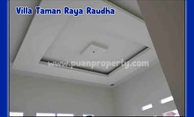 RUMAH MEWAH CLUSTER DI KAWASAN KOMERSIAL