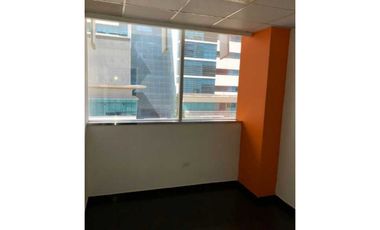 OFICINA EN PUNTA PACIFICA TORRES DE LAS AMERICAS 72.90M2