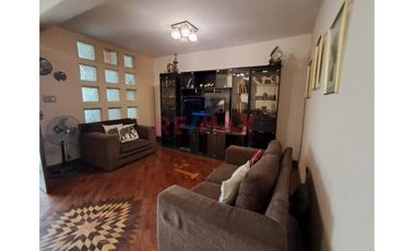 🔥🏡 ¡Venta De Casa En Santiago De Surco – Urb. Sagitario (Jirón Diana) ! 🏡🔥