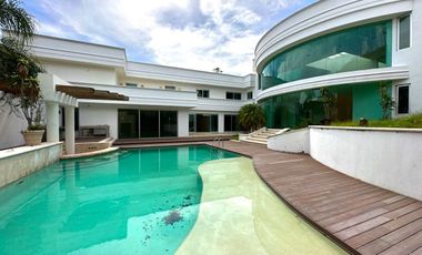 Casa en con Alberca y Cine en Venta Colinas de San Javier, Guadalajara, Jalisco.