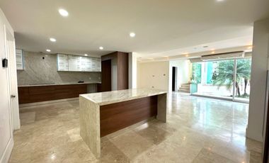 Casa en con Alberca y Cine en Venta Colinas de San Javier, Guadalajara, Jalisco.