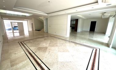Casa en con Alberca y Cine en Venta Colinas de San Javier, Guadalajara, Jalisco.