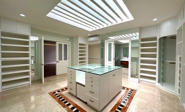 Casa en con Alberca y Cine en Venta Colinas de San Javier, Guadalajara, Jalisco.