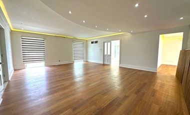 Casa en con Alberca y Cine en Venta Colinas de San Javier, Guadalajara, Jalisco.