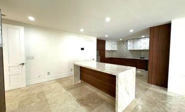 Casa en con Alberca y Cine en Venta Colinas de San Javier, Guadalajara, Jalisco.