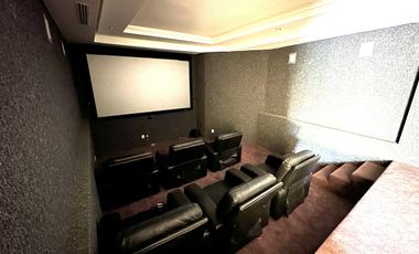 Casa en con Alberca y Cine en Venta Colinas de San Javier, Guadalajara, Jalisco.