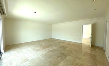 Casa en con Alberca y Cine en Venta Colinas de San Javier, Guadalajara, Jalisco.