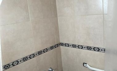 Casa PH en venta en Villa Dominico